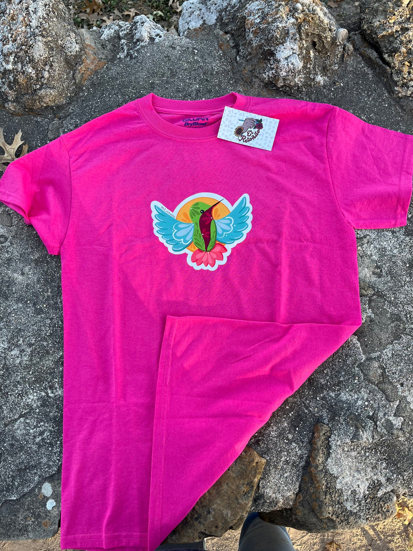 Small hot pink T-shirt