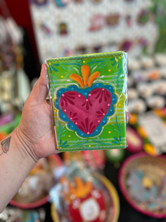 Corazoncito passport holder