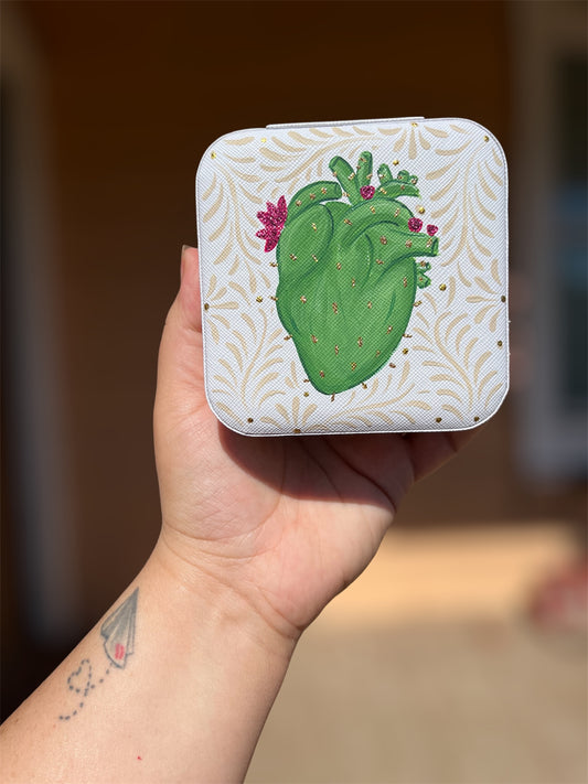 Corazón de nopal Jewelry Case