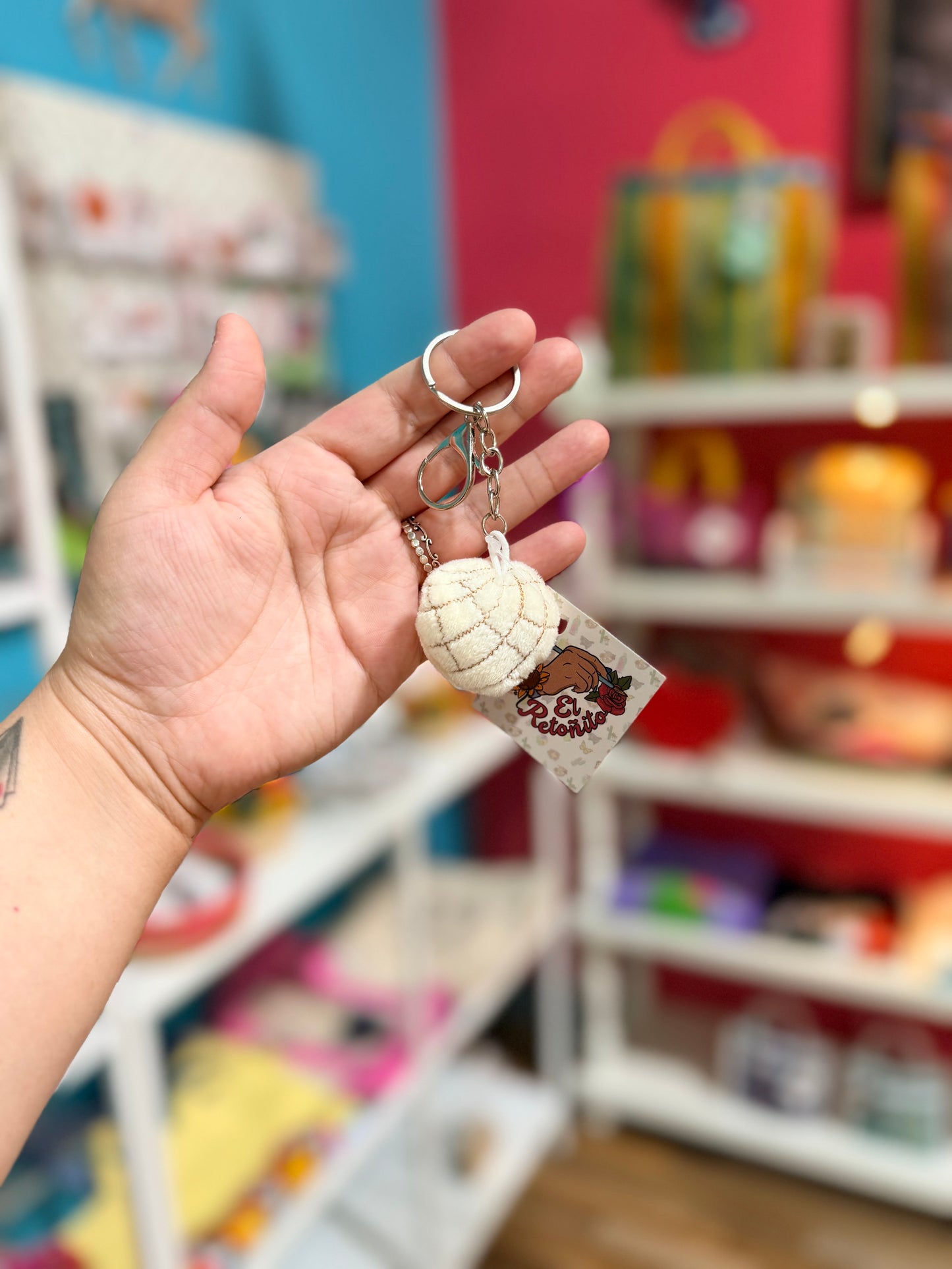 Concha Keychain