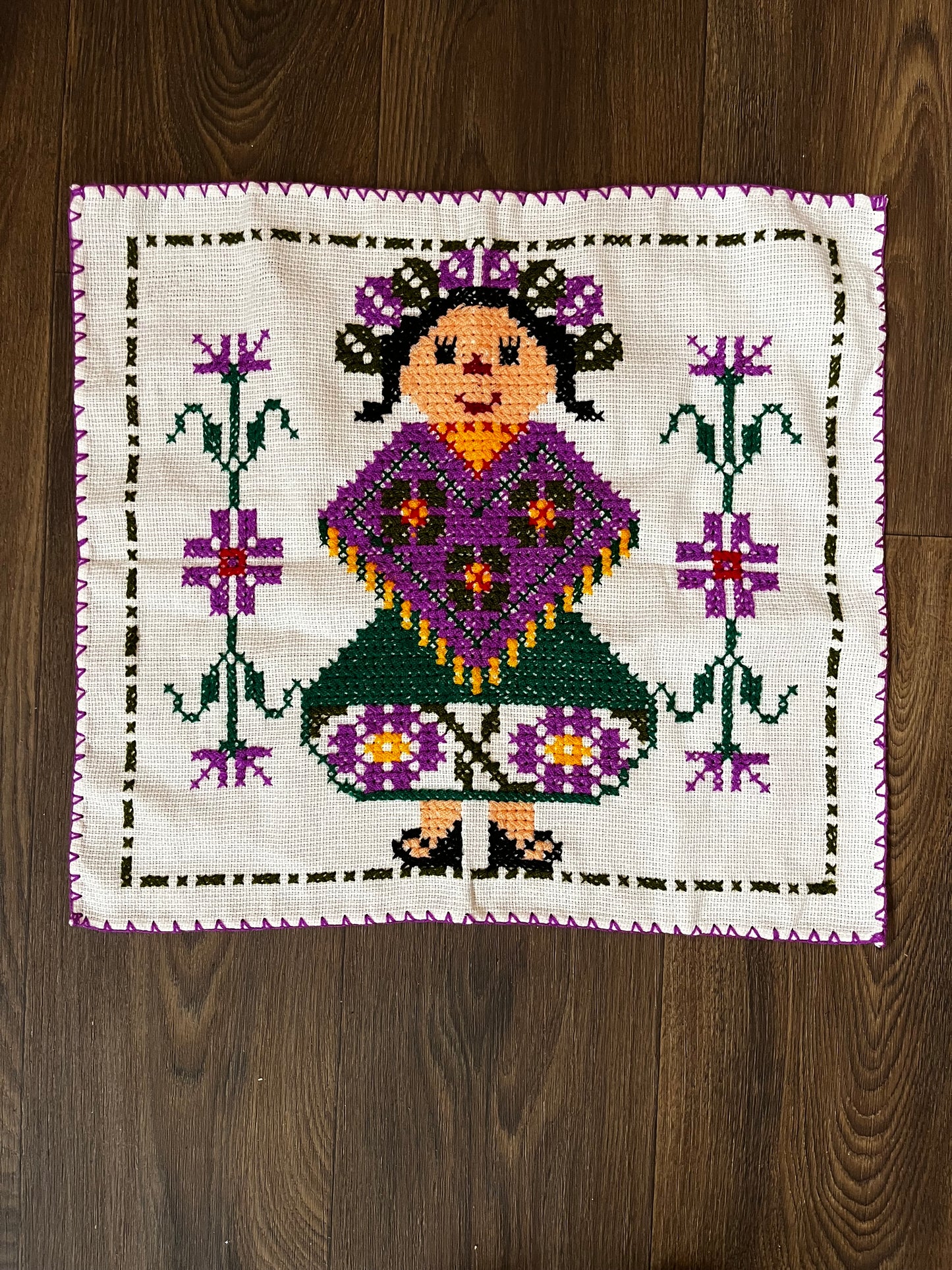 Muñeca Morada